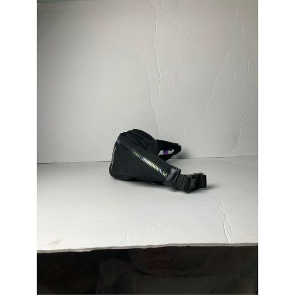 Victoria’s Secret Iridescent Fanny Pack Waist Bag - Picture 3 of 13